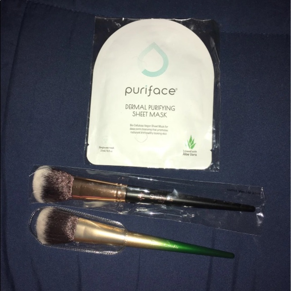 Makeup bundle !!! - Picture 6 of 6